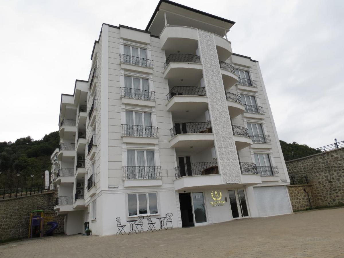 Black Rose Aparthotel Kaşüstü Eksteriør bilde
