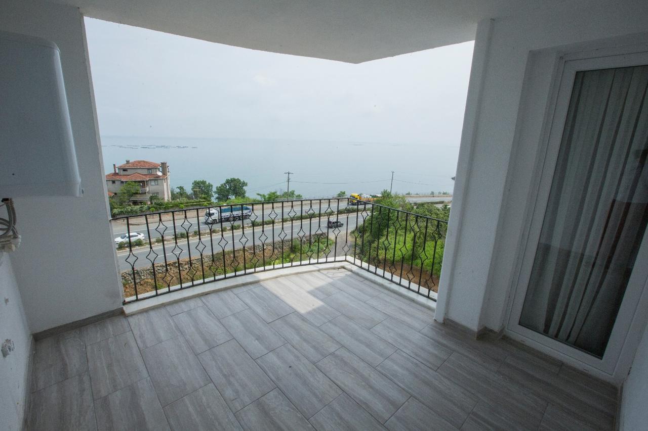 Black Rose Aparthotel Kaşüstü Eksteriør bilde